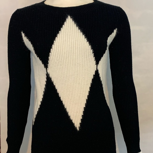 Pink Tartan Graphic Diamond Sweater - Picture 2 of 7